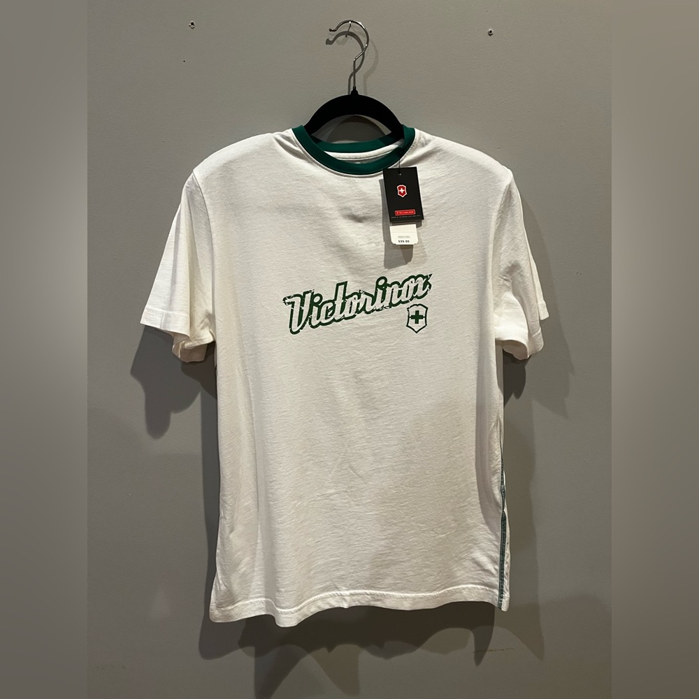 Vicyorinox Men’s T-shirt